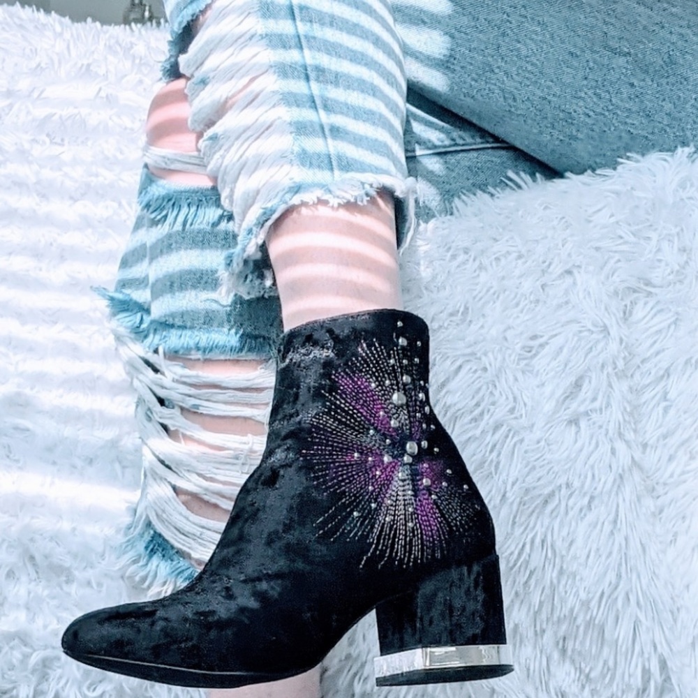 Design Lab Velvet Booties